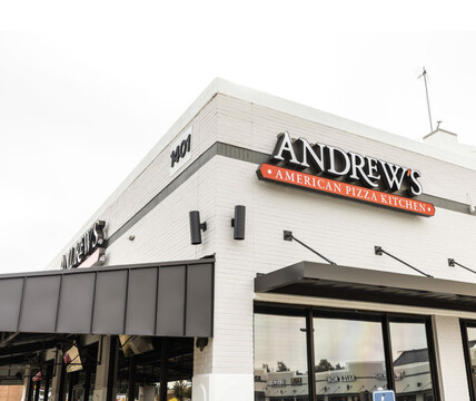 8. Andrew’s American Pizza Kitchen